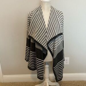 Mystree Chamberlin Striped Drape Front Cardigan Size Small